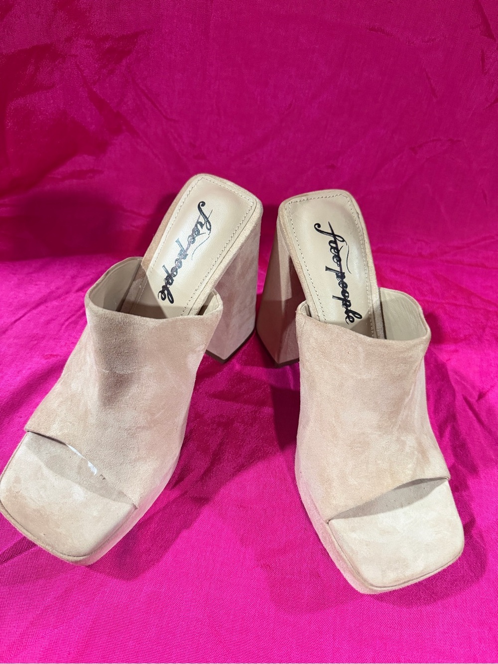 Free People Margo Mule  Suede Block Heel pearl sand 38.5 new